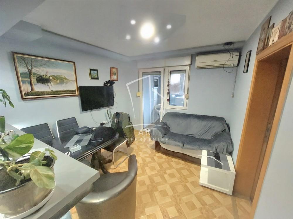 Glavna slika -Salvadora Aljendea, Trosoban stan za izdavanje, 47m2, 500€