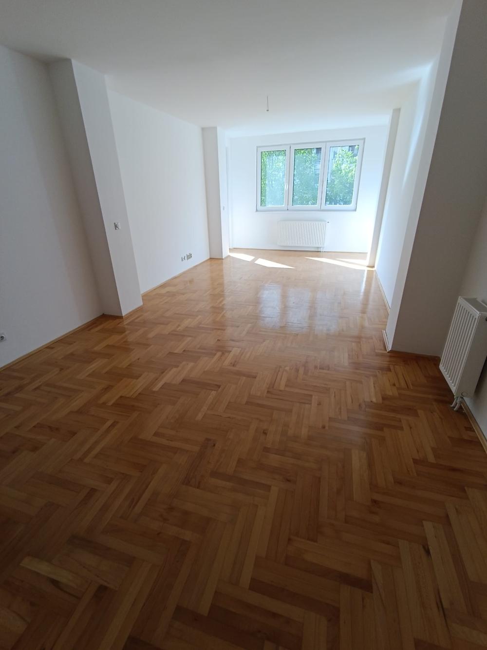 Slika 7 - U blizini Delte, Trosoban stan na prodaju, 80m2, 163.920€