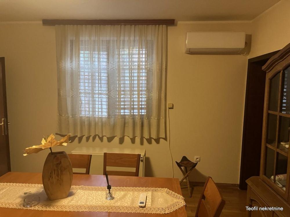 Slika 3 - Barska, Trosoban stan za izdavanje, 71m2, 650€