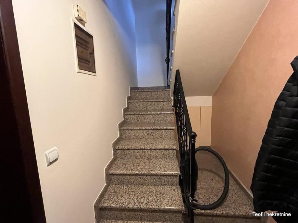 Slika 6 - Barska, Trosoban stan za izdavanje, 71m2, 650€