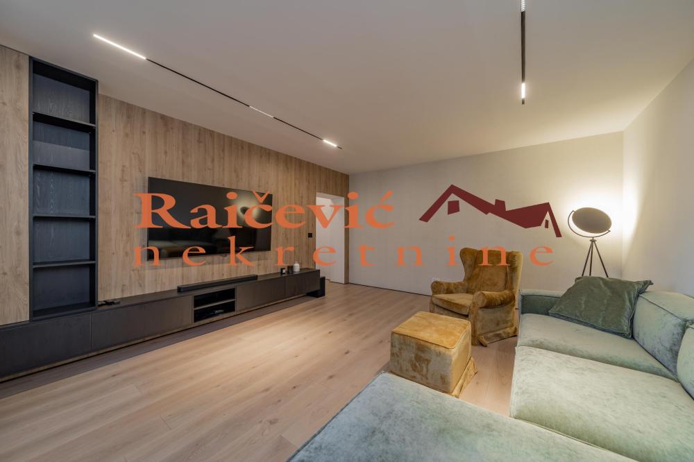 Slika 3 - Bulevar Vojvode Misica, Trosoban stan na prodaju, 78m2, 289.000€