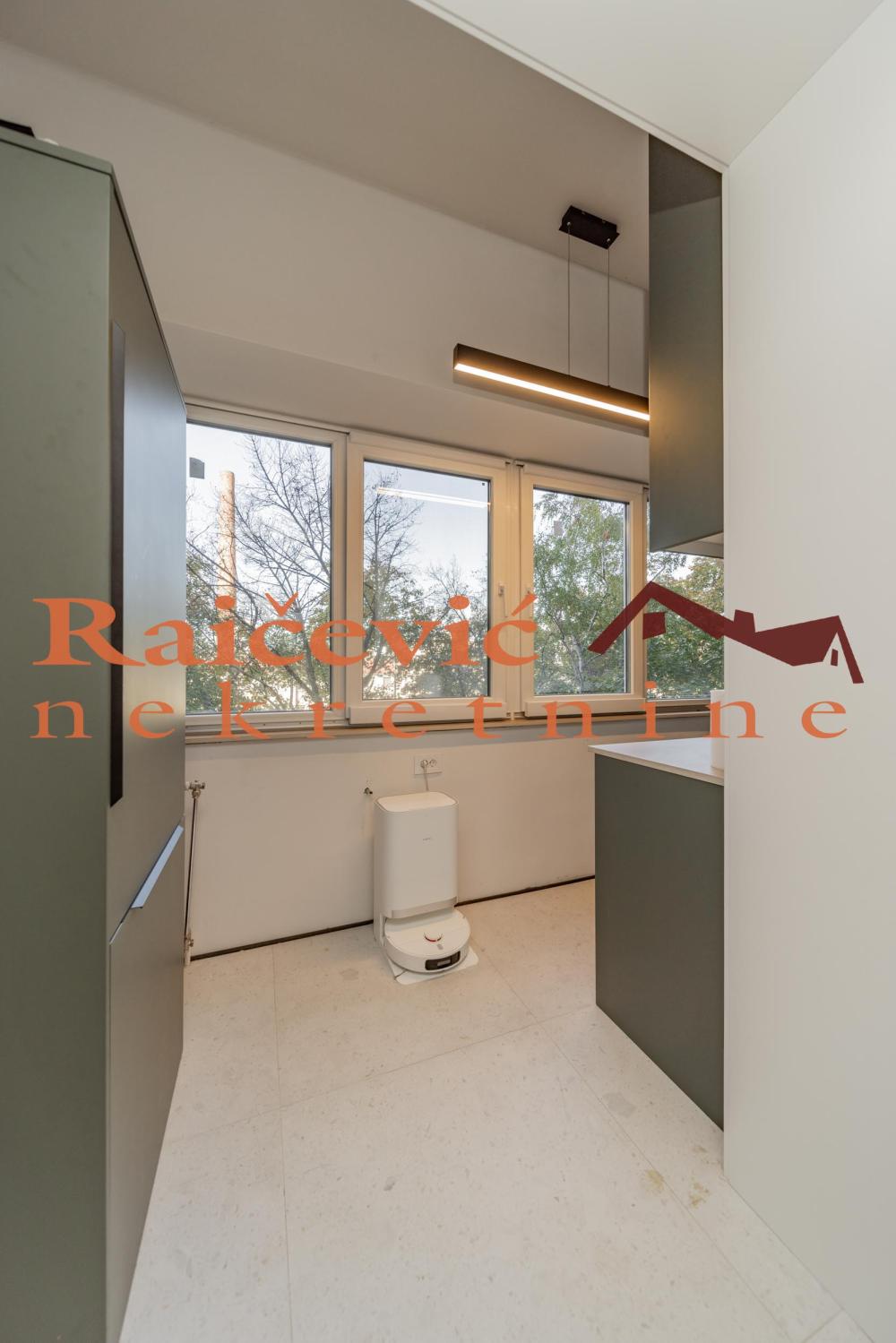 Slika 7 - Bulevar Vojvode Misica, Trosoban stan na prodaju, 78m2, 289.000€