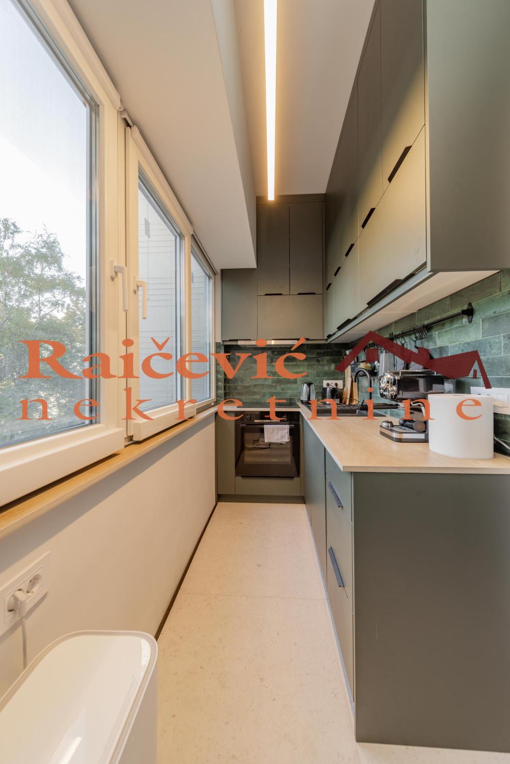 Slika 8 - Bulevar Vojvode Misica, Trosoban stan na prodaju, 78m2, 289.000€