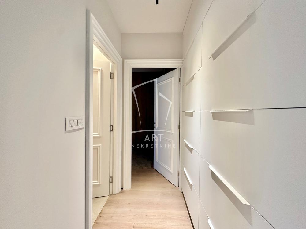 Slika 4 - Bulevar Vojvode Mišića, Dvoiposoban stan na prodaju, 70m2, 289.000€