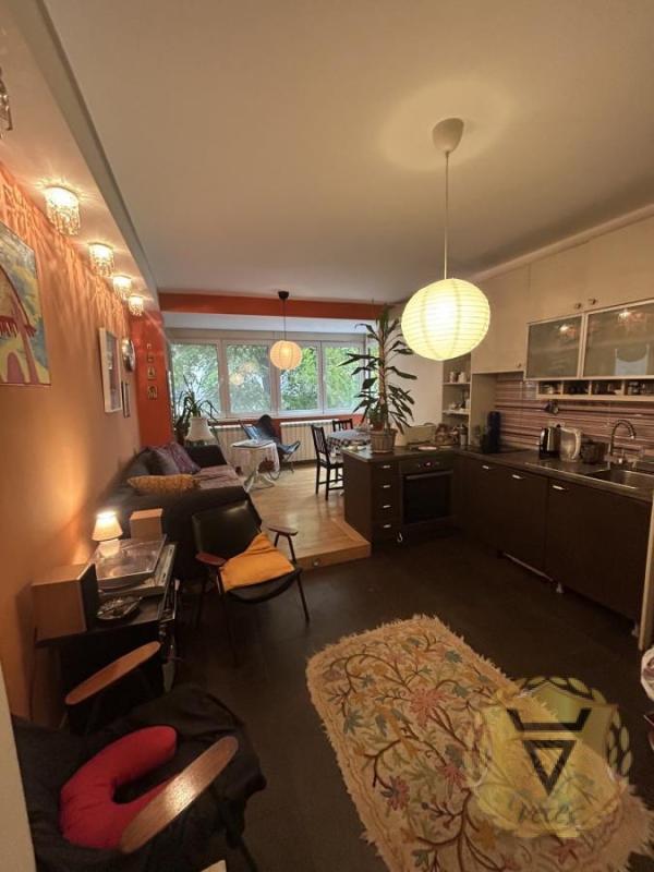 Glavna slika -Dvoiposoban stan za izdavanje, 58m2, 1.000€