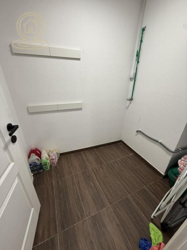 Slika 4 - Kuća za izdavanje, 120m2, 1.300€