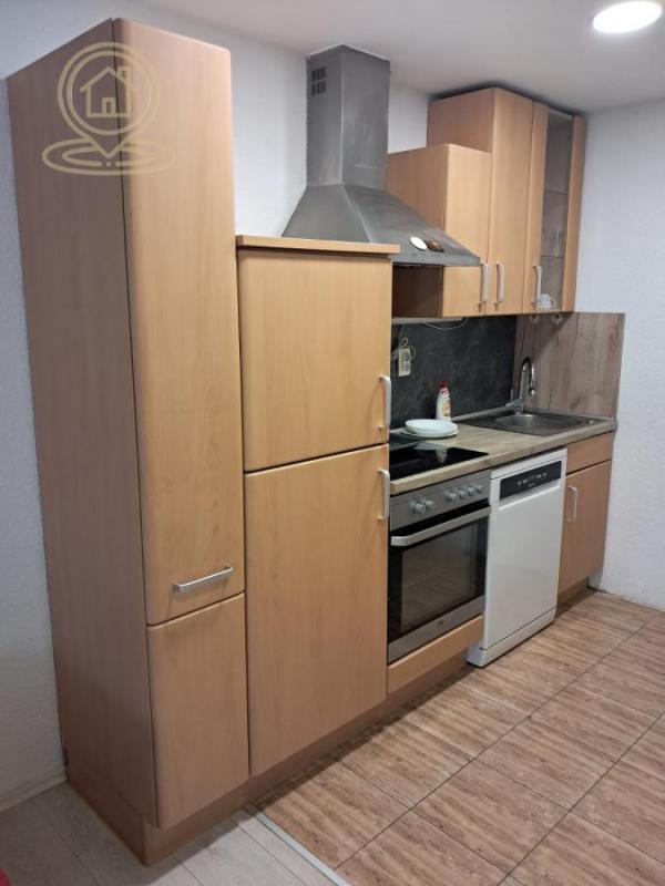 Slika 1 -  Kuća za izdavanje, 80m2, 650€