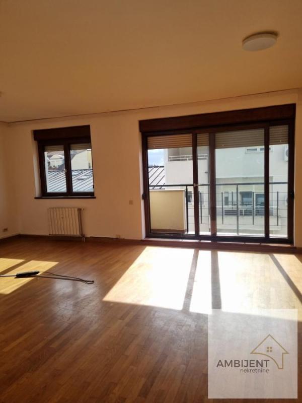 Slika 4 - Četvorosoban stan za izdavanje, 160m2, 2.150€