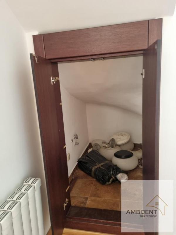 Slika 10 - Četvorosoban stan za izdavanje, 160m2, 2.150€