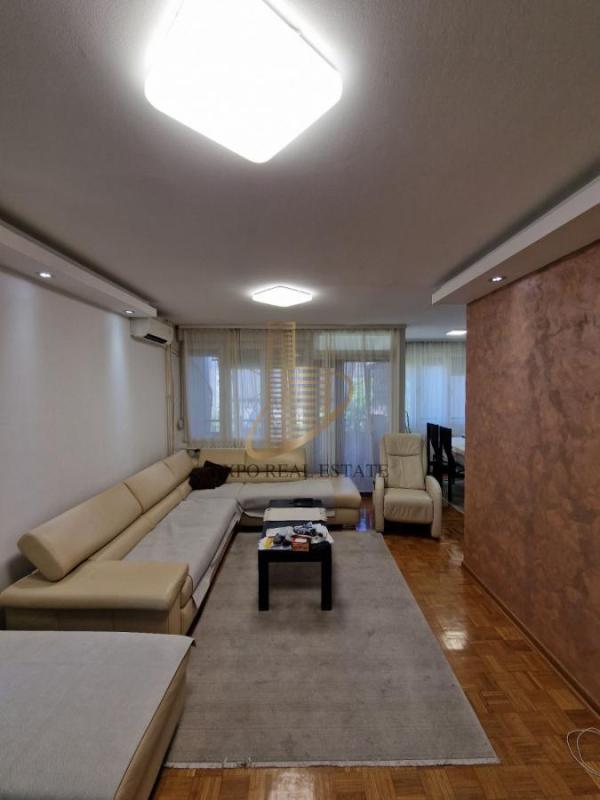 Slika 2 - Trosoban stan za izdavanje, 71m2, 800€