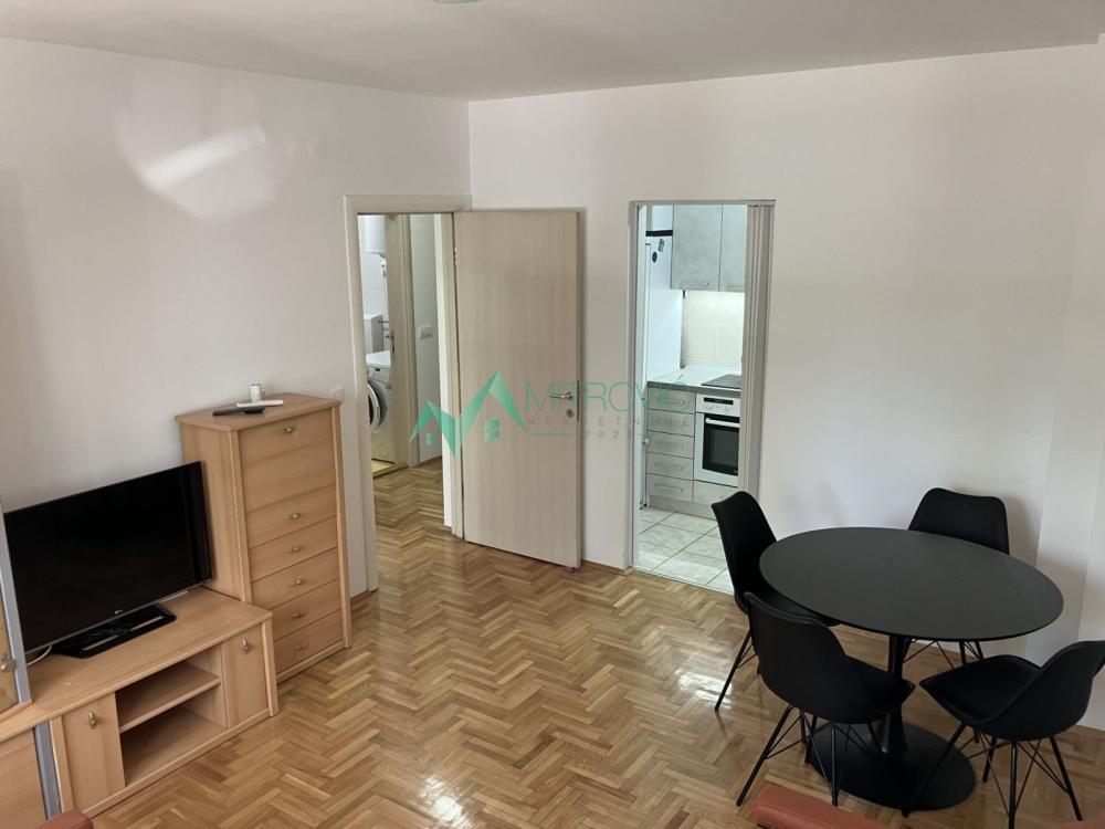 Glavna slika -Dvosoban stan za izdavanje, 40m2, 400€