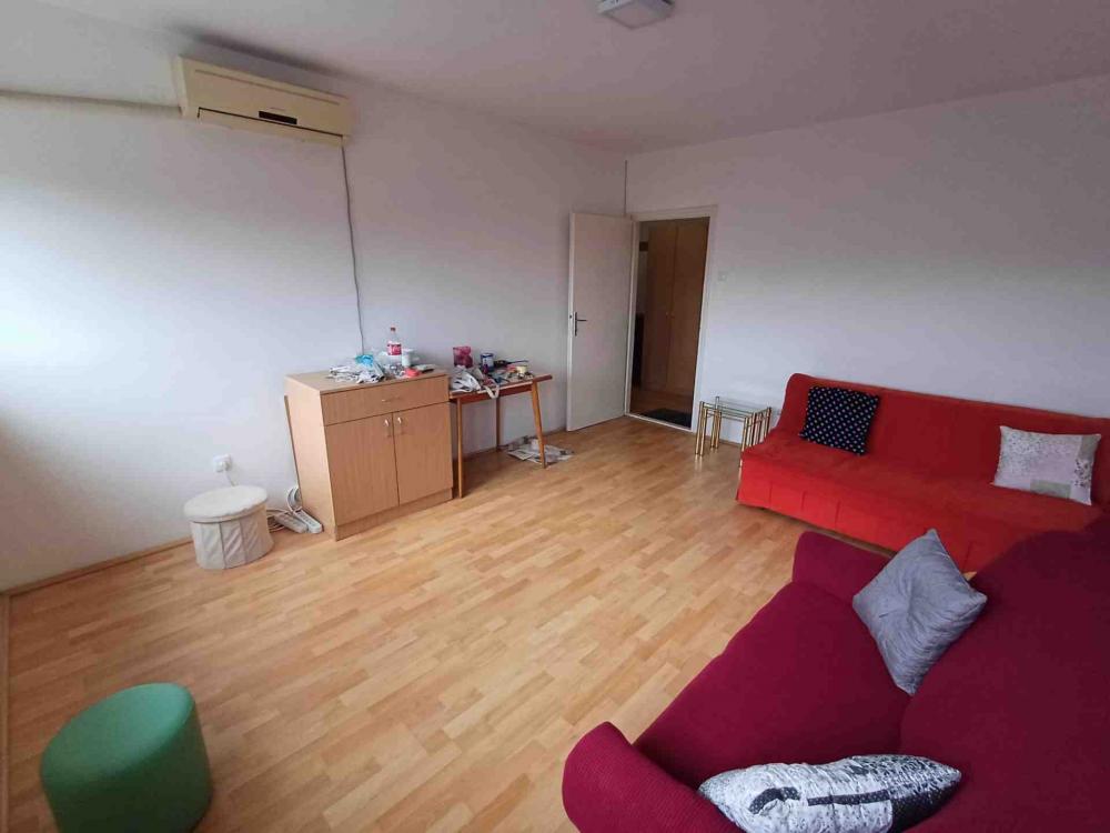 Slika 1 - Pariske komune, Jednosoban stan za izdavanje, 35m2, 450€