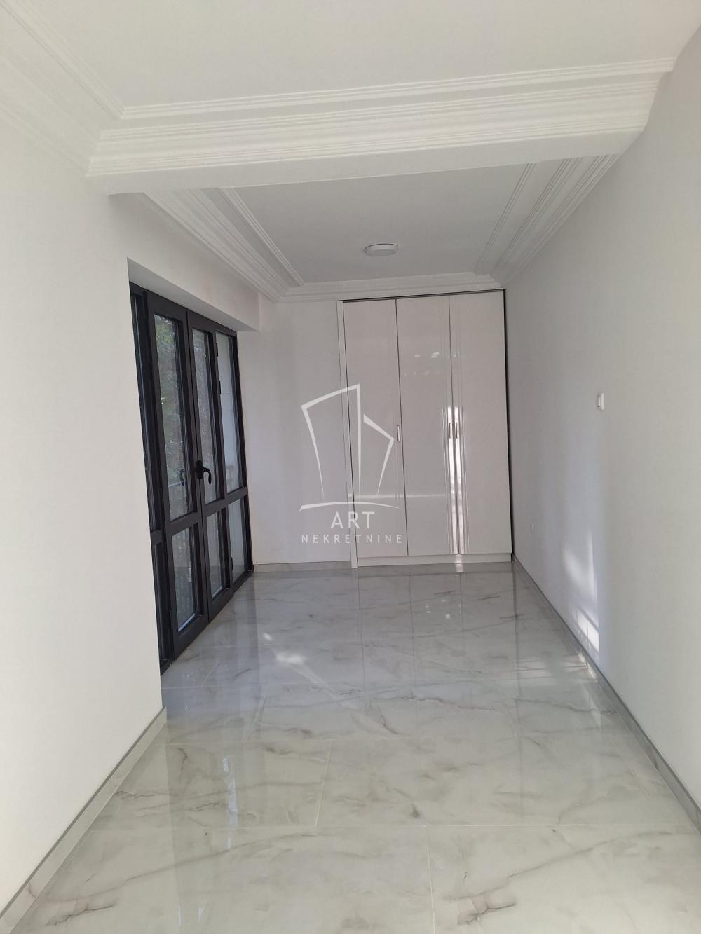 Slika 10 - Nikole Đurkovića,  Lokal za izdavanje, 153m2, 1.800€