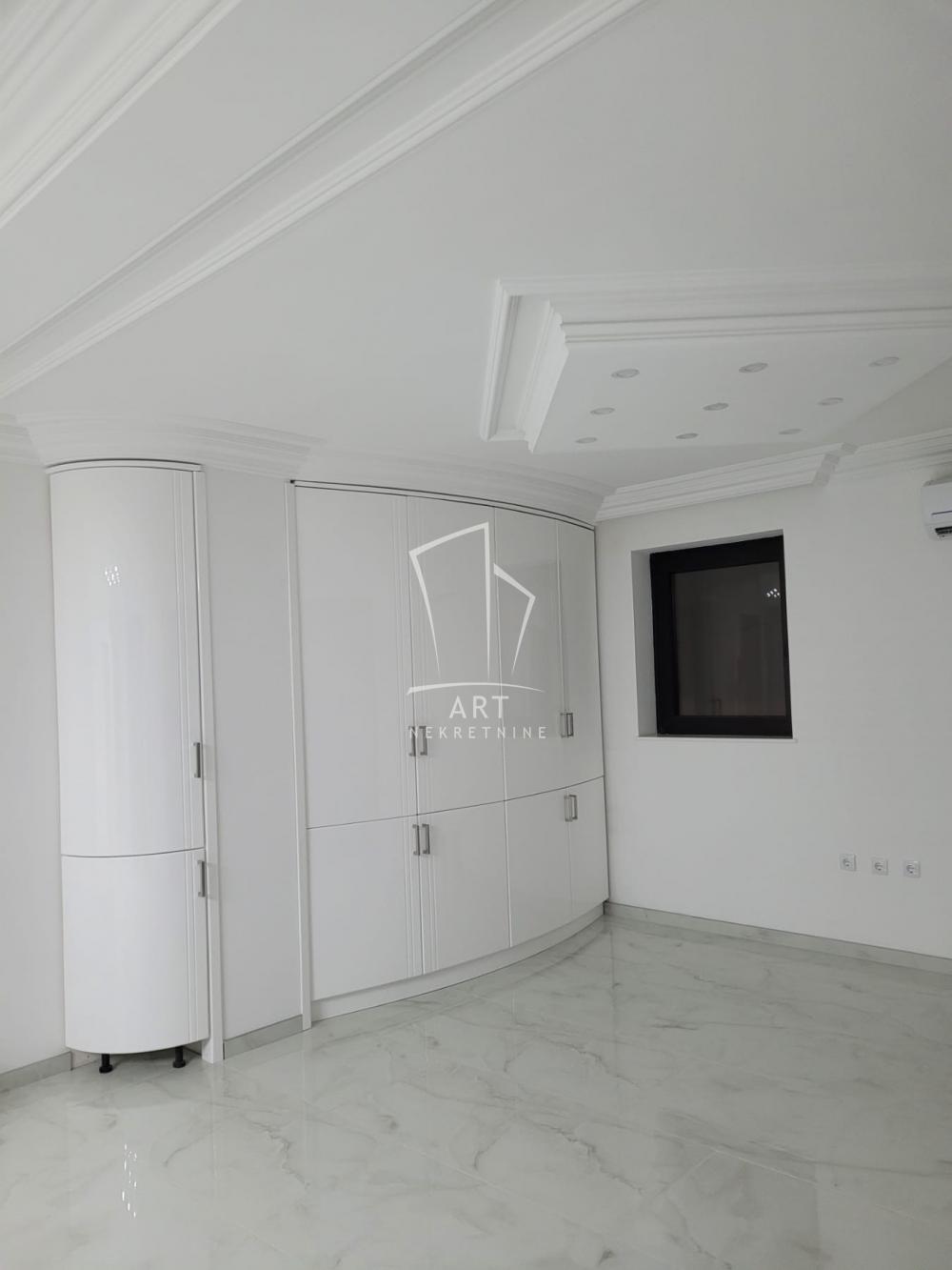 Slika 6 - Nikole Đurkovića,  Lokal za izdavanje, 153m2, 1.800€