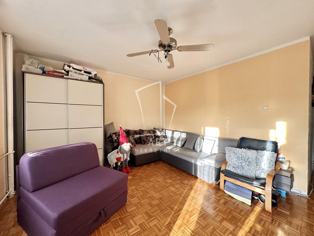 Slika 1 - Poručnika Spasića i Mašere, Dvosoban stan na prodaju, 50m2, 133.000€