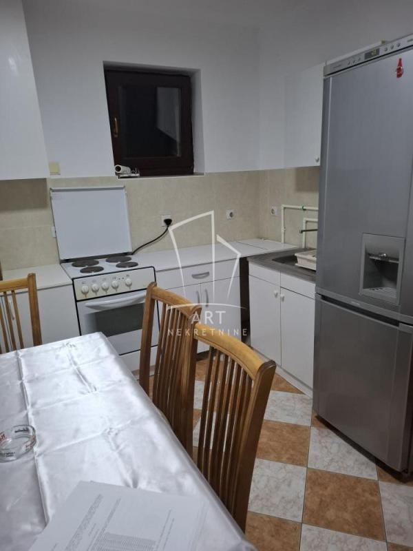 Slika 6 - Svetozara Radojčića, Četvorosoban stan za izdavanje, 98m2, 600€