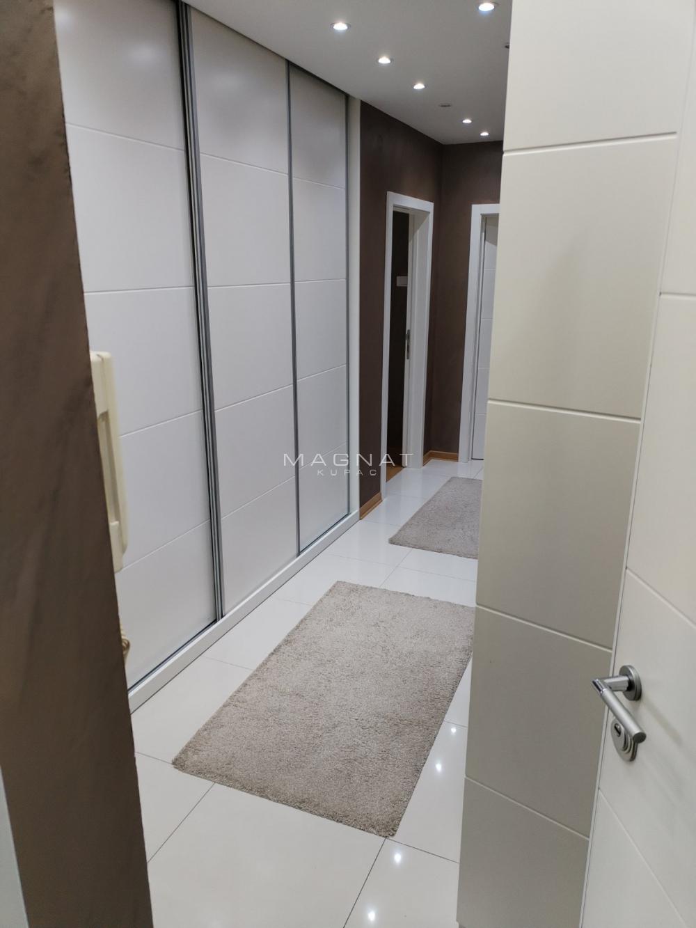 Slika 7 - Radoja Domanovića, Trosoban stan na prodaju, 64m2, 265.000€