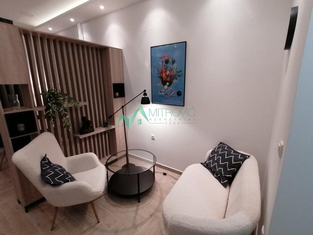 Glavna slika - Lokal za izdavanje, 21m2, 350€