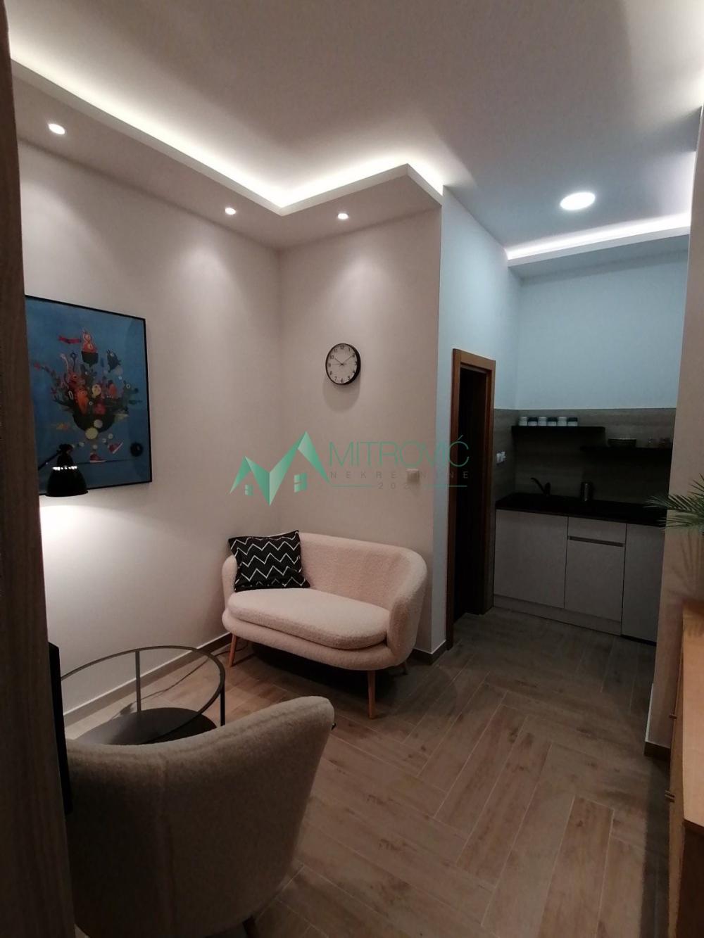 Slika 2 -  Lokal za izdavanje, 21m2, 350€