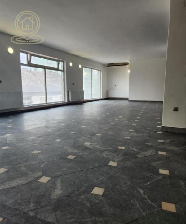 Slika 4 -  Lokal za izdavanje, 200m2, 1.200€