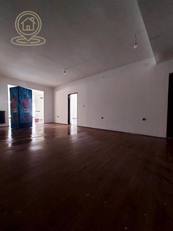 Slika 8 -  Lokal za izdavanje, 200m2, 1.200€