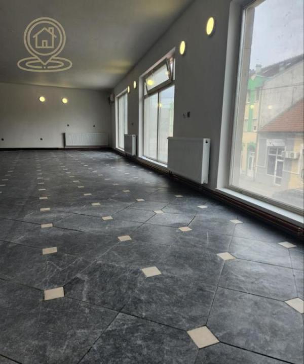 Slika 3 -  Lokal za izdavanje, 200m2, 1.200€