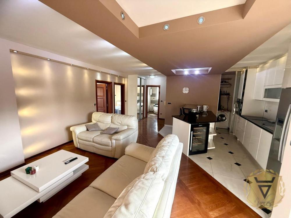 Glavna slika -Troiposoban stan za izdavanje, 96m2, 1.500€