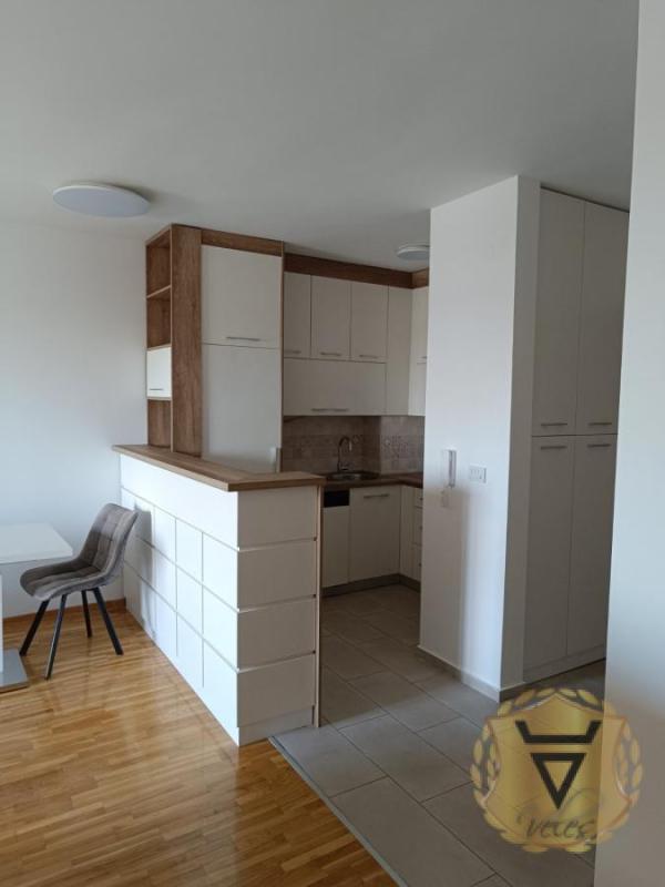 Slika 4 - Dvosoban stan za izdavanje, 60m2, 950€