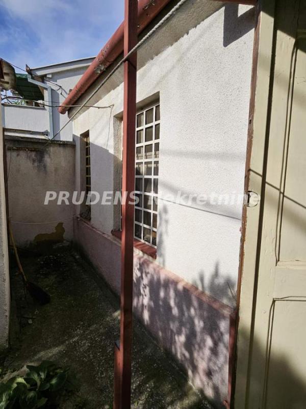 Slika 10 - Prote Đurića,  Kuća na prodaju, 72m2, 138.000€