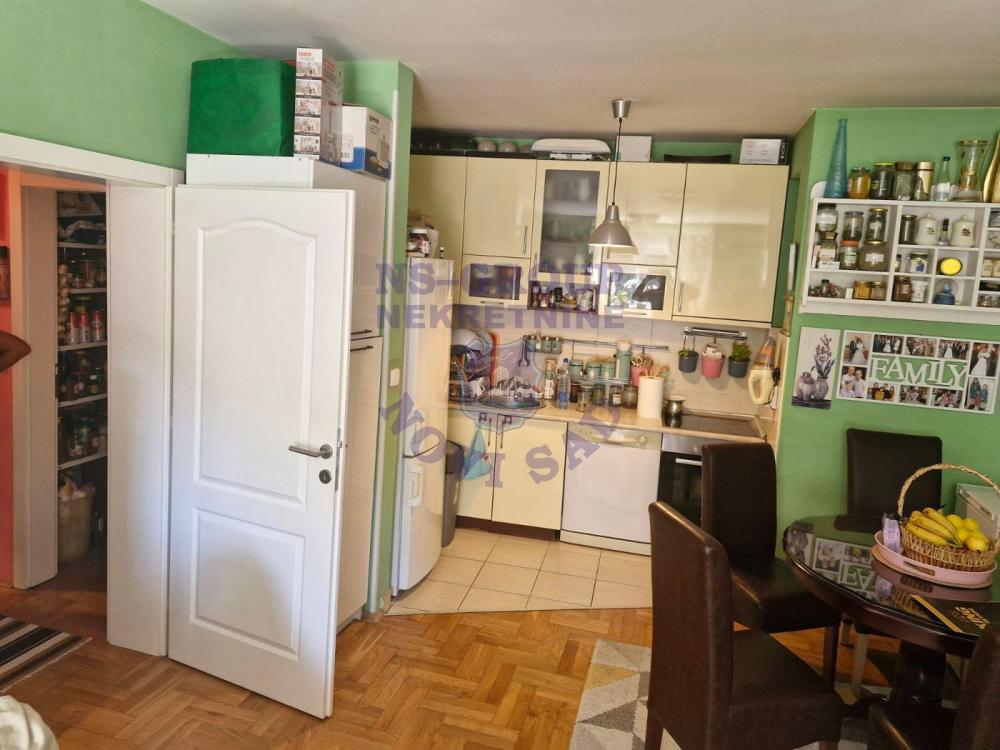 Slika 0 - Trosoban stan na prodaju, 77m2, 242.050€