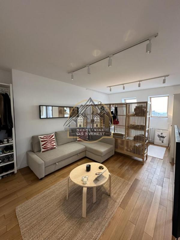 Glavna slika -Jednoiposoban stan na prodaju, 68m2, 295.000€