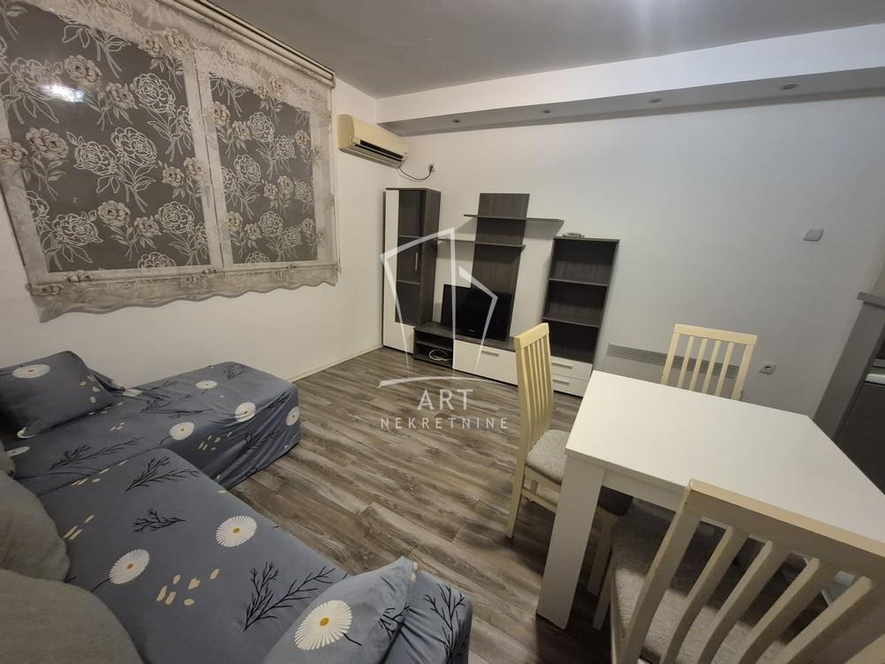 Slika 1 - Husinskih rudara, Dvoiposoban stan za izdavanje, 50m2, 550€