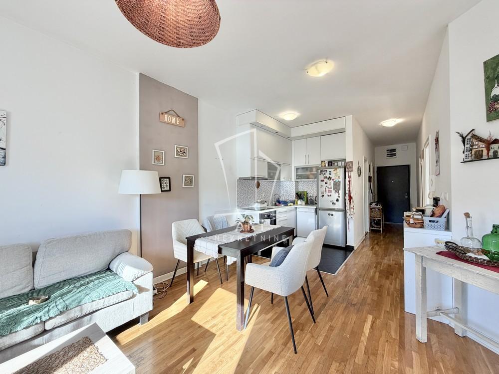 Slika 2 - Vojvode Micka Krstića, Dvoiposoban stan na prodaju, 54m2, 179.000€