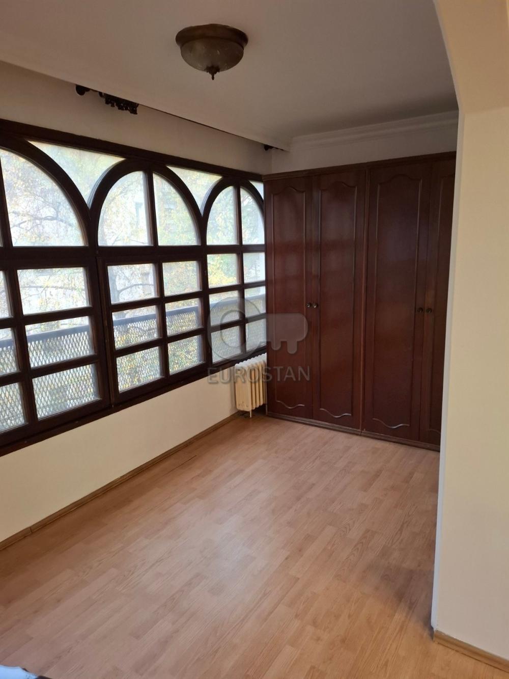 Slika 3 - Golsvordijeva, Četvoroiposoban stan za izdavanje, 115m2, 1.300€