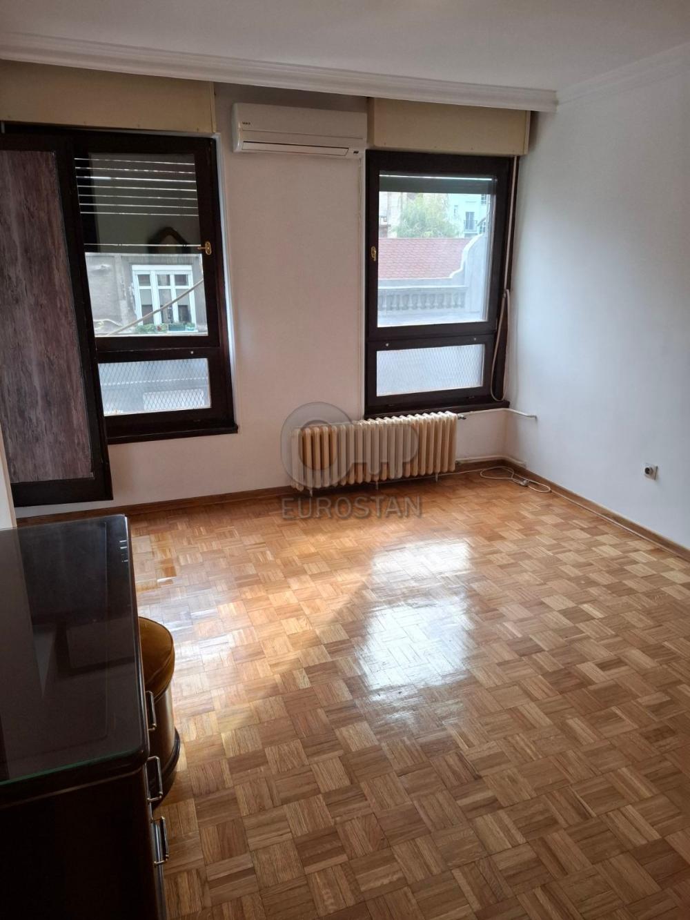 Slika 6 - Golsvordijeva, Četvoroiposoban stan za izdavanje, 115m2, 1.300€