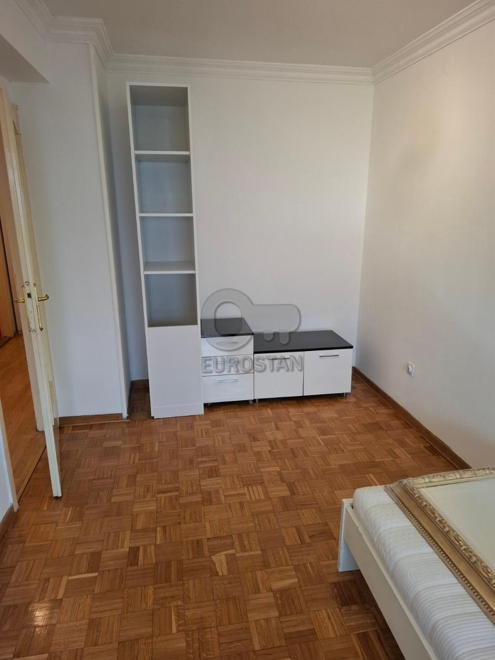 Slika 9 - Golsvordijeva, Četvoroiposoban stan za izdavanje, 115m2, 1.300€