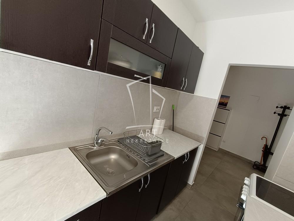 Slika 2 - Bulevar Maršala Tolbuhina, Dvosoban stan za izdavanje, 52m2, 650€