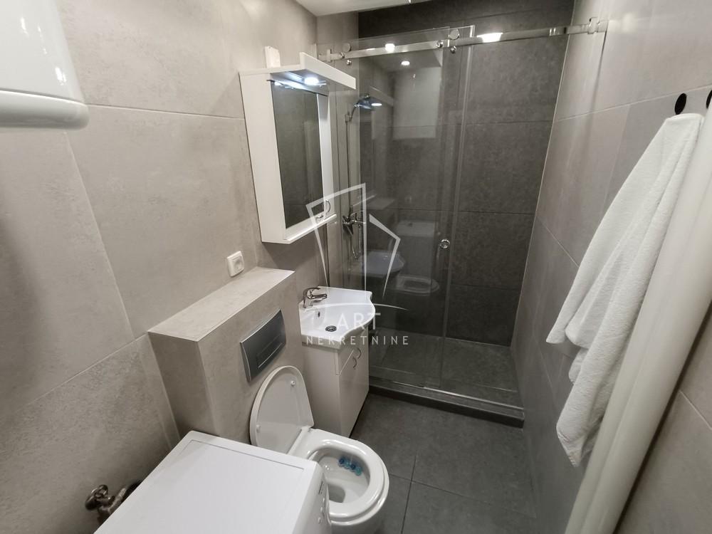 Slika 4 - Bulevar Maršala Tolbuhina, Dvosoban stan za izdavanje, 52m2, 650€