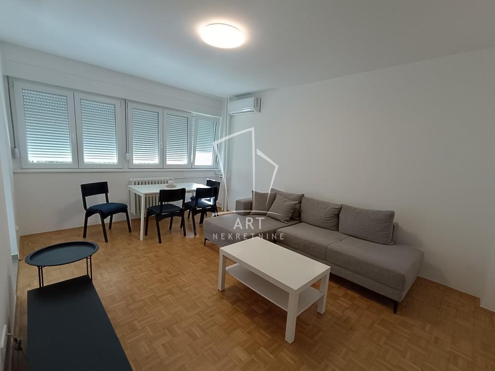 Slika 1 - Bulevar Maršala Tolbuhina, Dvosoban stan za izdavanje, 52m2, 650€