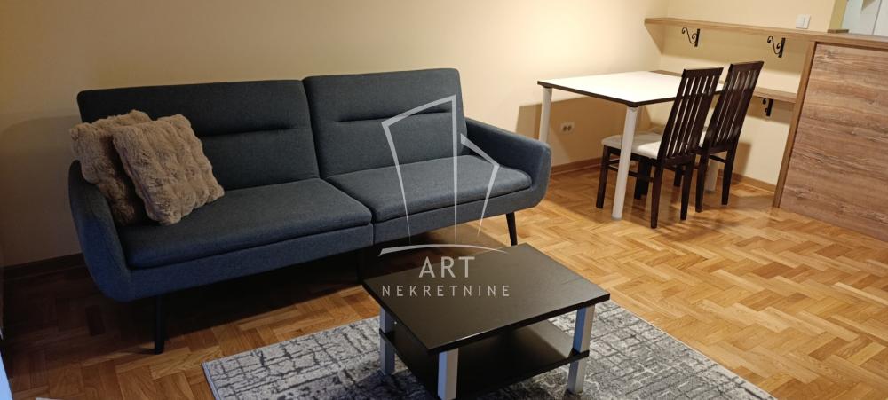 Slika 1 - Rada Neimara, Dvosoban stan za izdavanje, 43m2, 650€