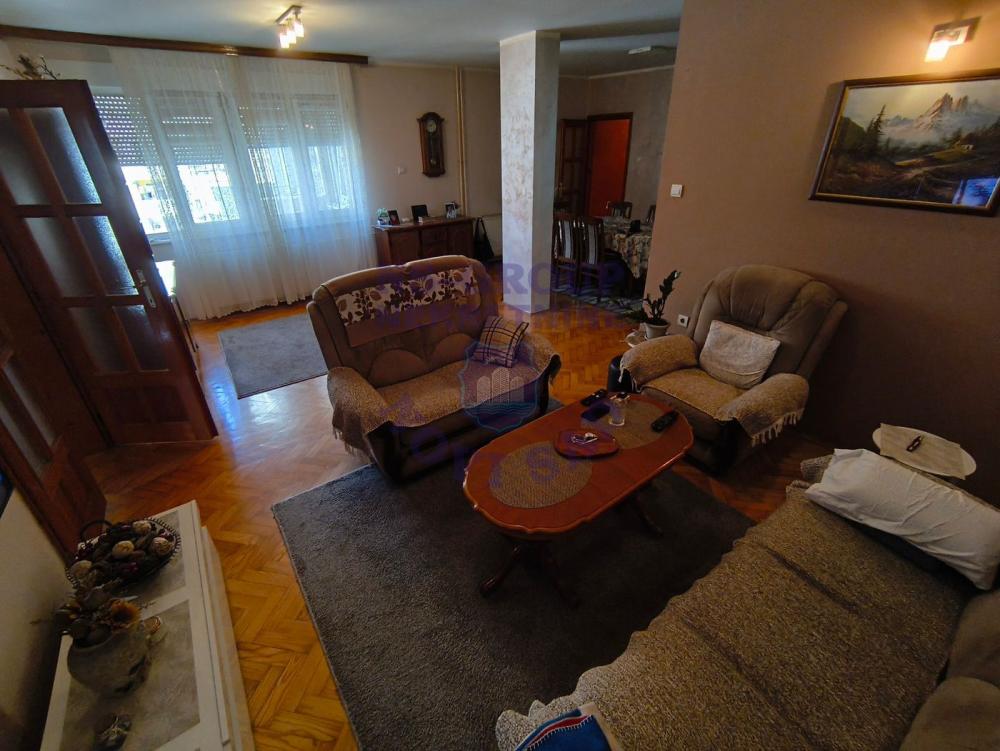 Slika 1 - Četvorosoban stan na prodaju, 92m2, 201.600€