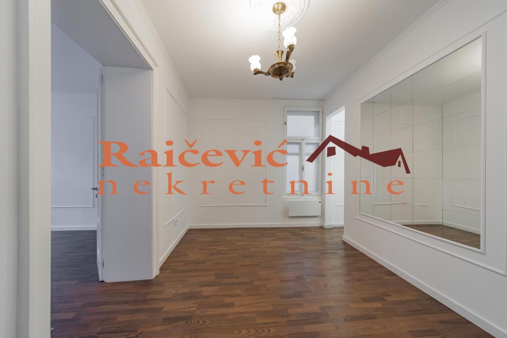 Slika 1 - Hilandarska, Dvosoban stan na prodaju, 47m2, 220.000€