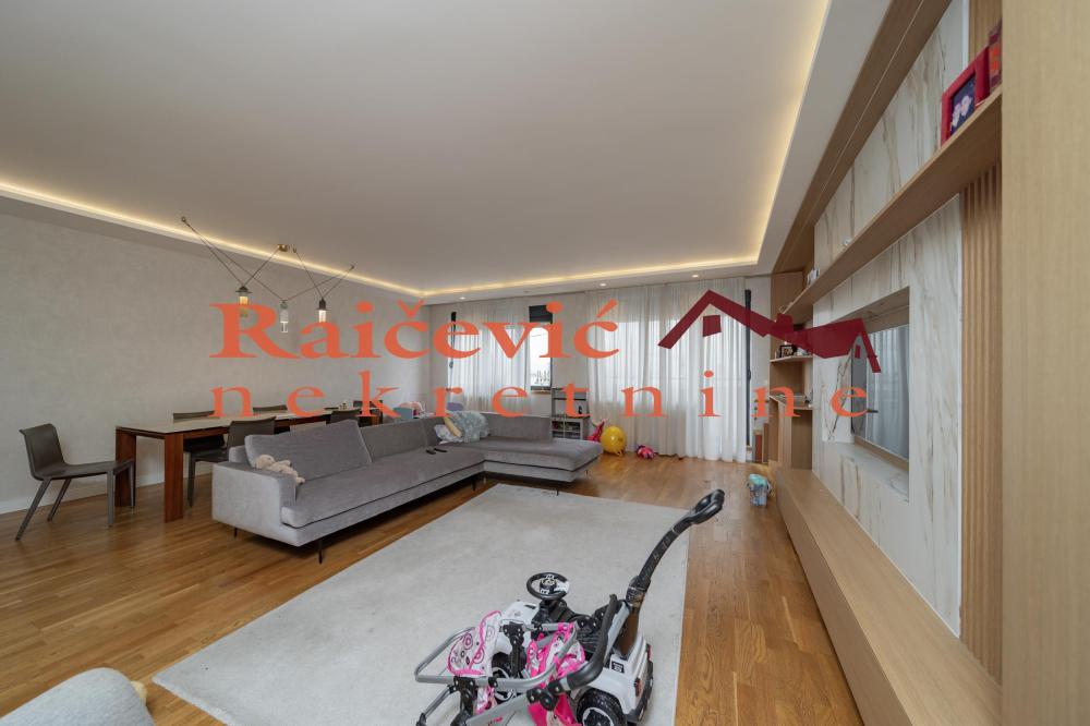 Slika 2 - Gajeva, Četvorosoban stan za izdavanje, 98m2, 2.000€