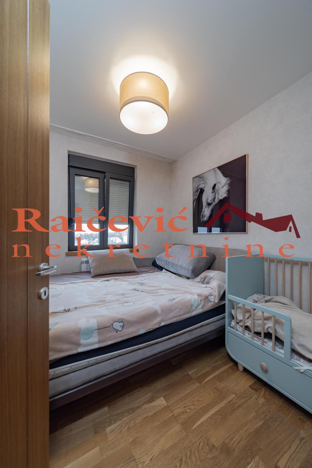 Slika 9 - Gajeva, Četvorosoban stan za izdavanje, 98m2, 2.000€