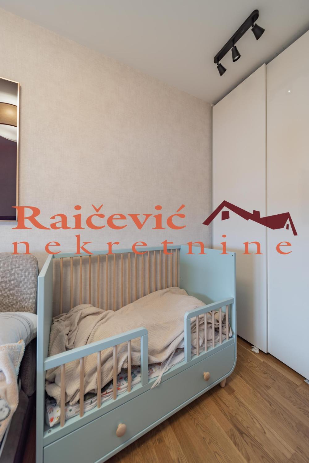 Slika 11 - Gajeva, Četvorosoban stan za izdavanje, 98m2, 2.000€