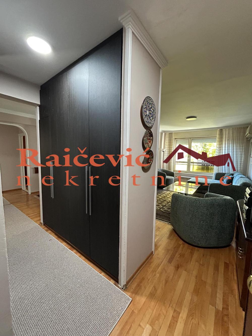 Slika 4 - Tadeusa Koscuska, Trosoban stan za izdavanje, 93m2, 1.200€