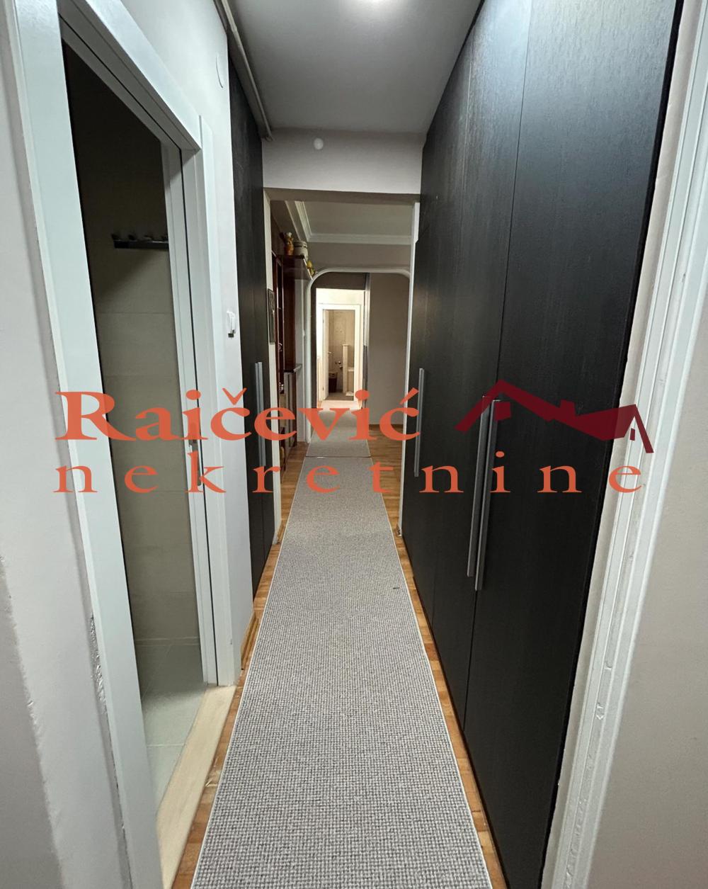 Slika 5 - Tadeusa Koscuska, Trosoban stan za izdavanje, 93m2, 1.200€