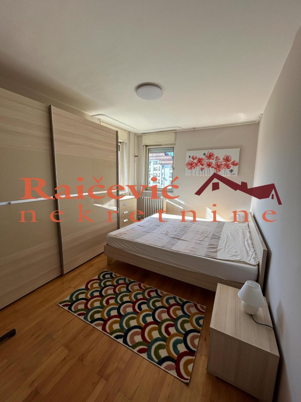 Slika 8 - Tadeusa Koscuska, Trosoban stan za izdavanje, 93m2, 1.200€