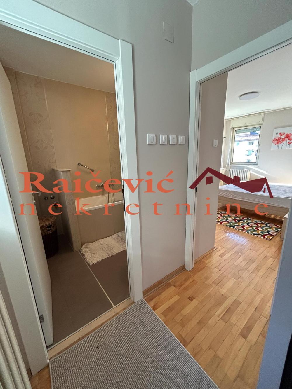 Slika 10 - Tadeusa Koscuska, Trosoban stan za izdavanje, 93m2, 1.200€