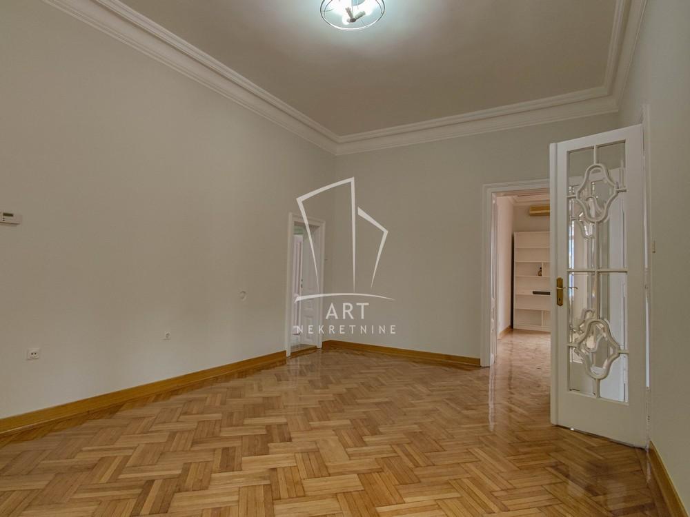 Slika 2 - Cara Uroša, Šestosoban stan za izdavanje, 239m2, 2.300€